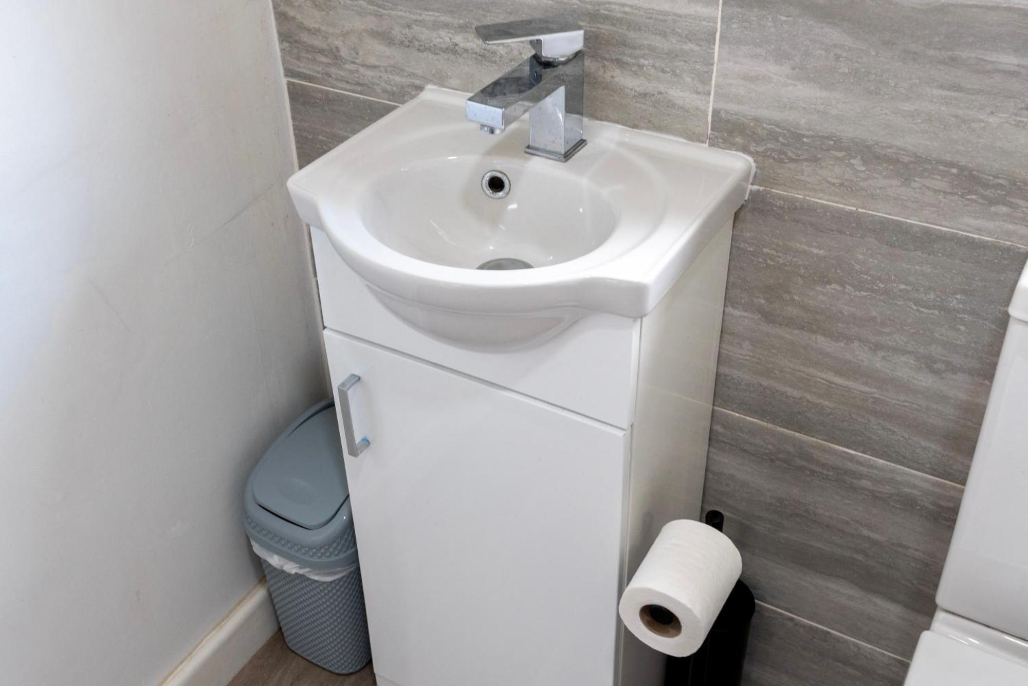 Double Room In Refurbished 5 Bed Home With Wifi And Tv BW Room 4 Solihull Zewnętrze zdjęcie